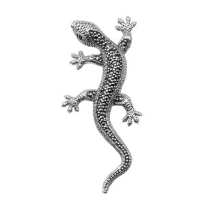 SILVER BROOCHE